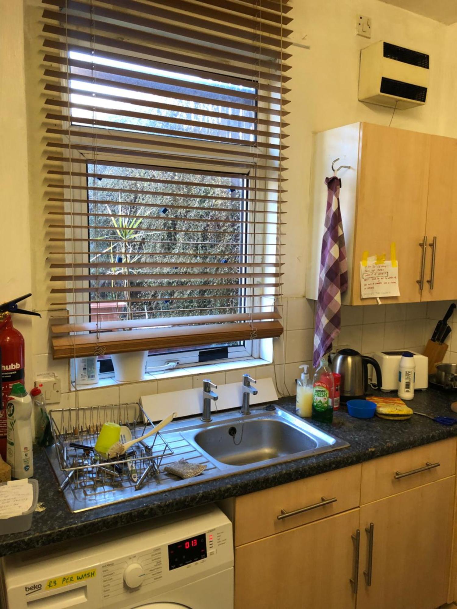 An Extra Large With Patio & Own Front Entrance Rotherham Homestay Rawmarsh